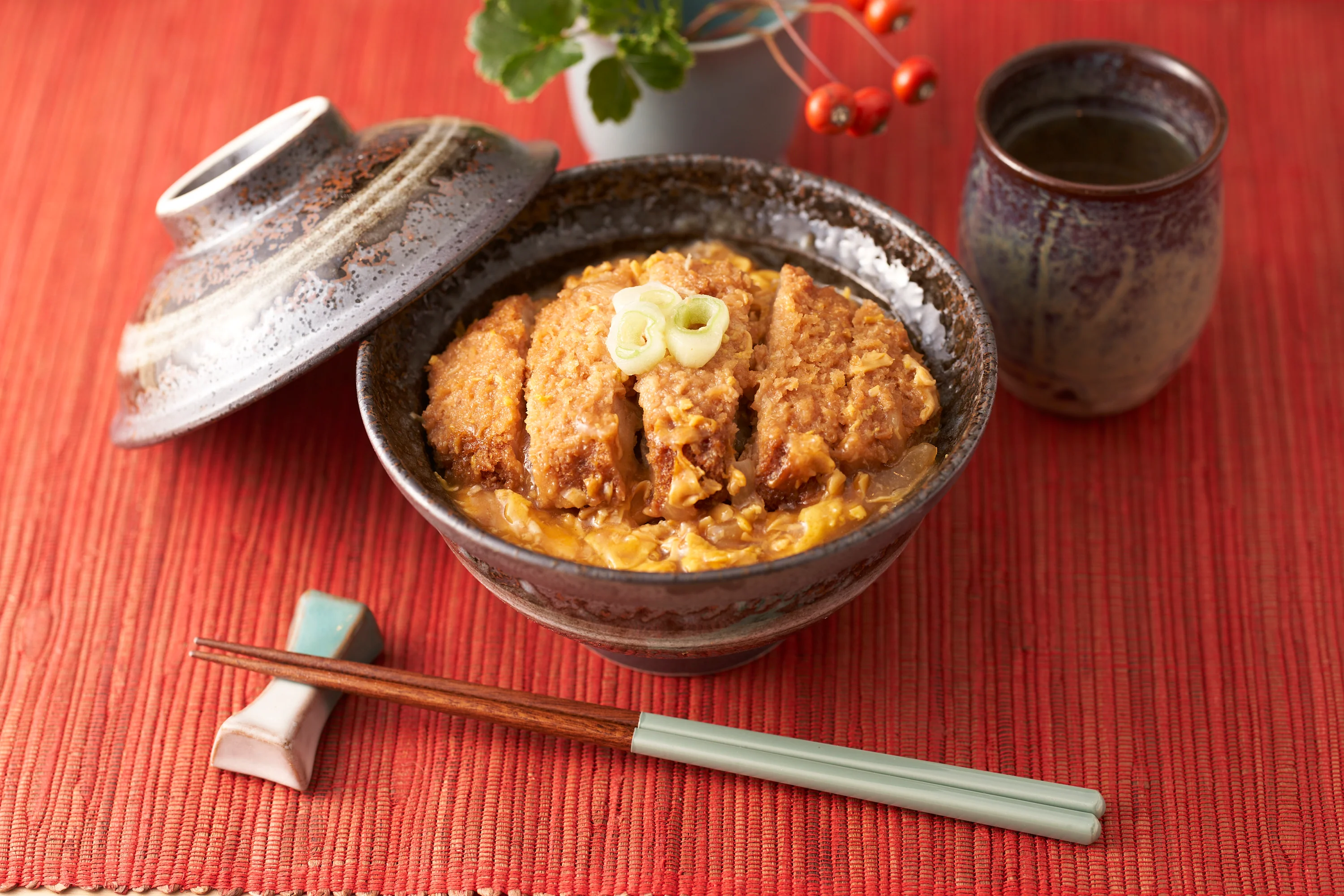 冷凍 完全メシ DELI やわらかロースかつ丼 - Image 3