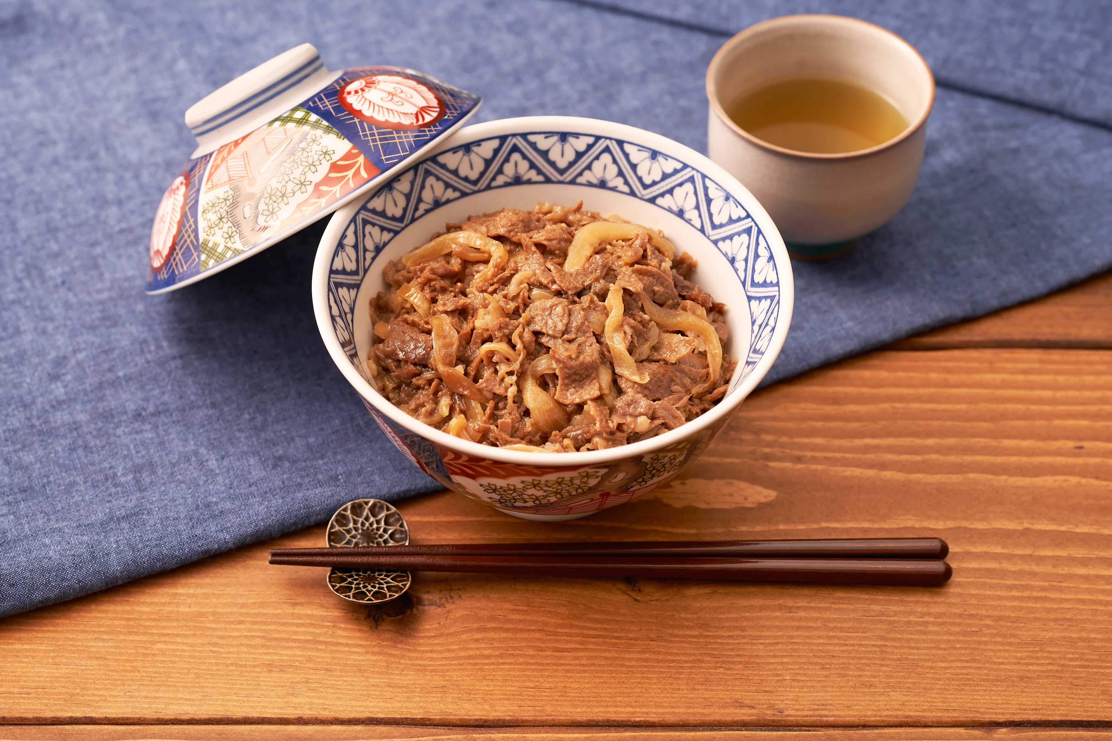 冷凍 完全メシ DELI つゆだく牛丼 - Image 3